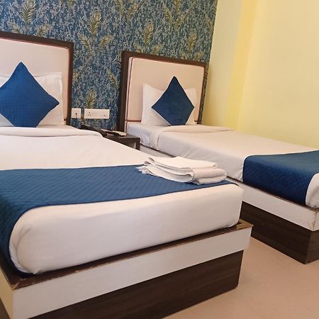 Hotel Janki International Sigra 2 Km From Kashi Vishwanath Temple バラナシ エクステリア 写真
