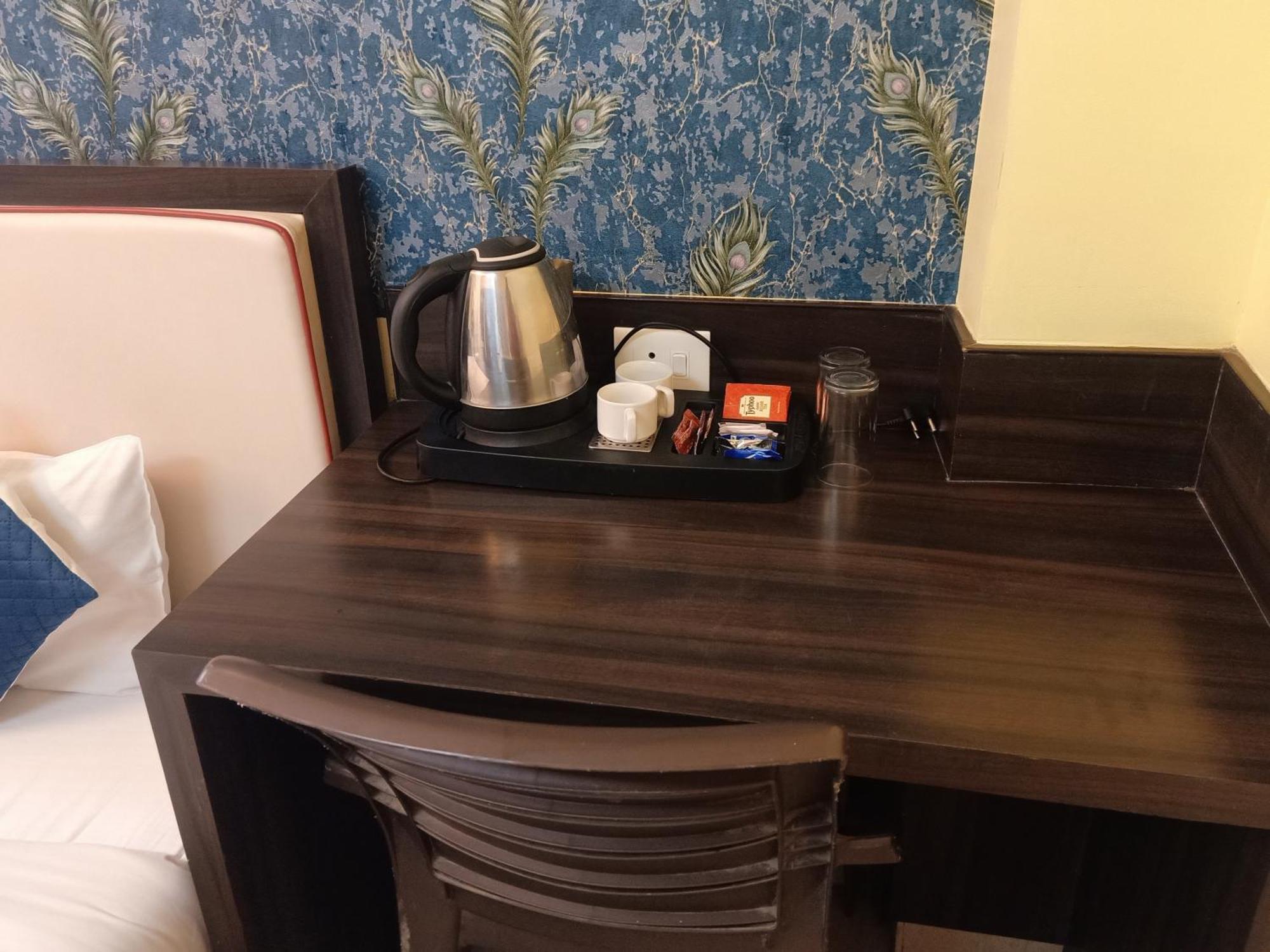 Hotel Janki International Sigra 2 Km From Kashi Vishwanath Temple バラナシ エクステリア 写真