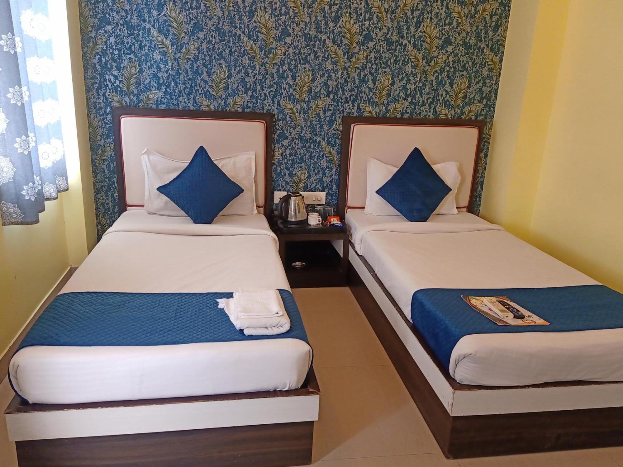 Hotel Janki International Sigra 2 Km From Kashi Vishwanath Temple バラナシ エクステリア 写真