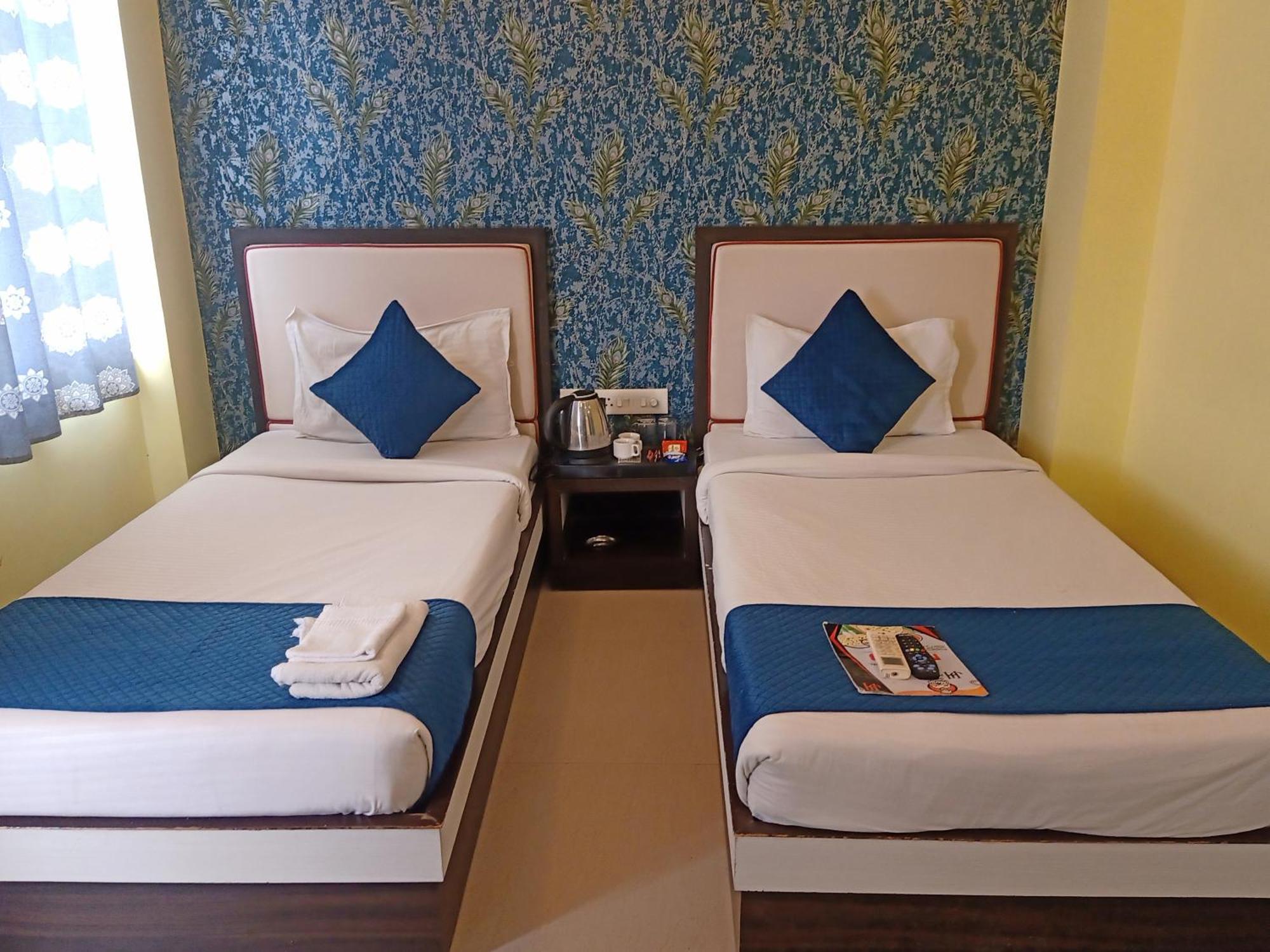 Hotel Janki International Sigra 2 Km From Kashi Vishwanath Temple バラナシ エクステリア 写真